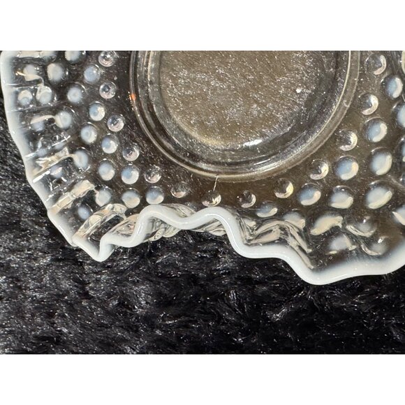 Vintage Hobnail Glass Bowl With Ruffled Opalescent Edges - Picture 7 of 8
